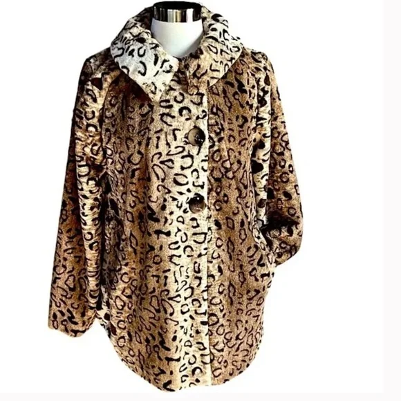 Sisters Outerwear Faux Fur Coat Button Front Pockets A-Line Size Small - Picture 3 of 7